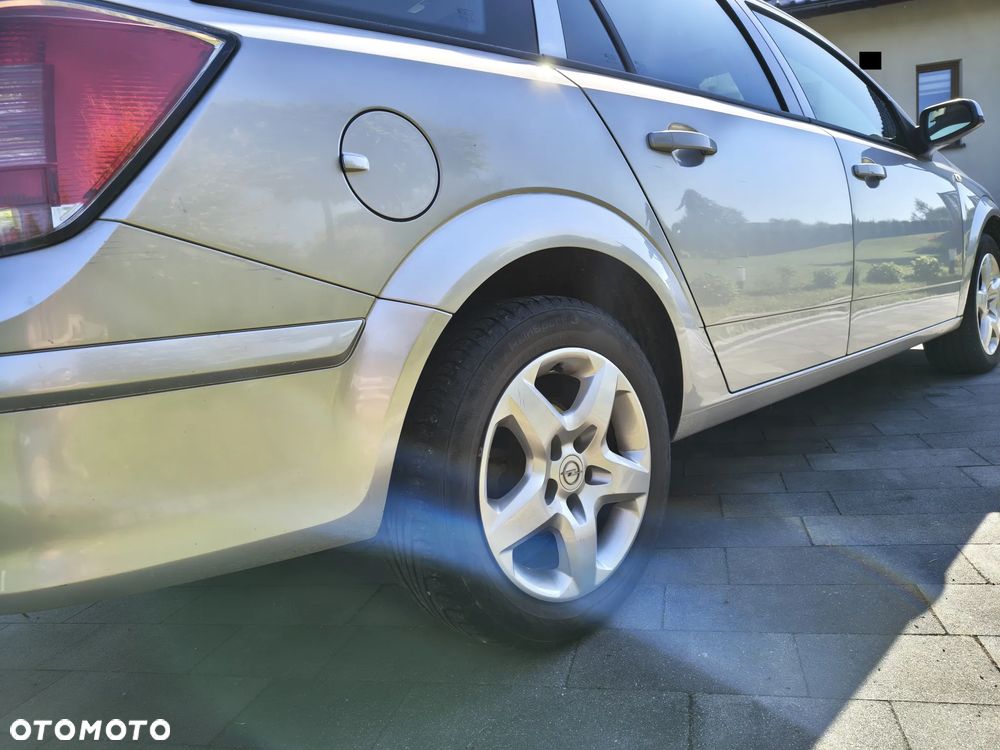 Opel Astra 1.7 CDTI ecoFLEX - 28
