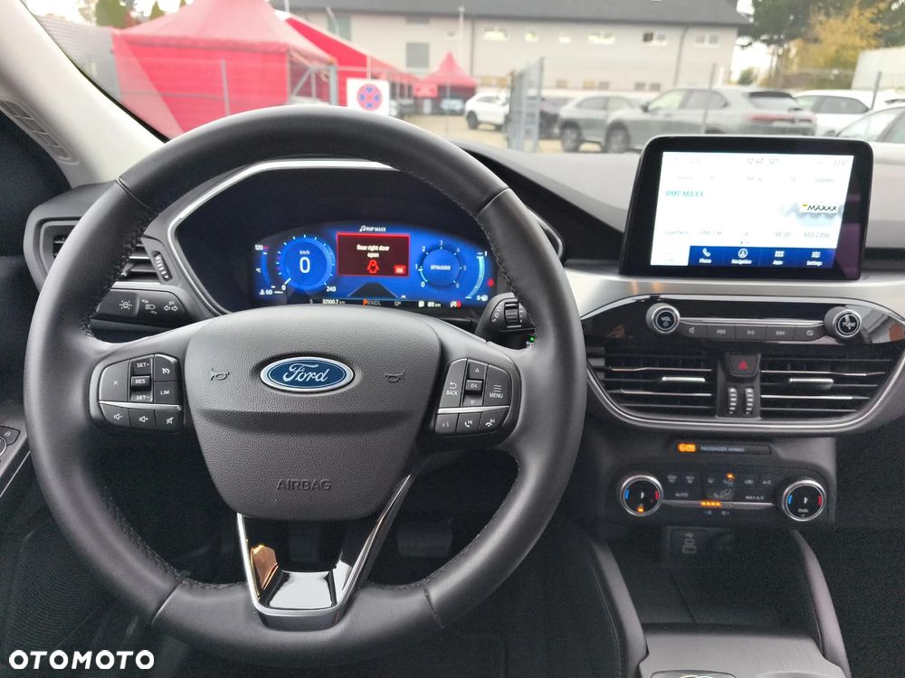 Ford Kuga - 10