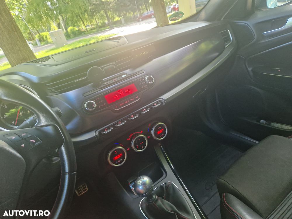ALFA ROMEO Giulietta 2011 — imagine 9