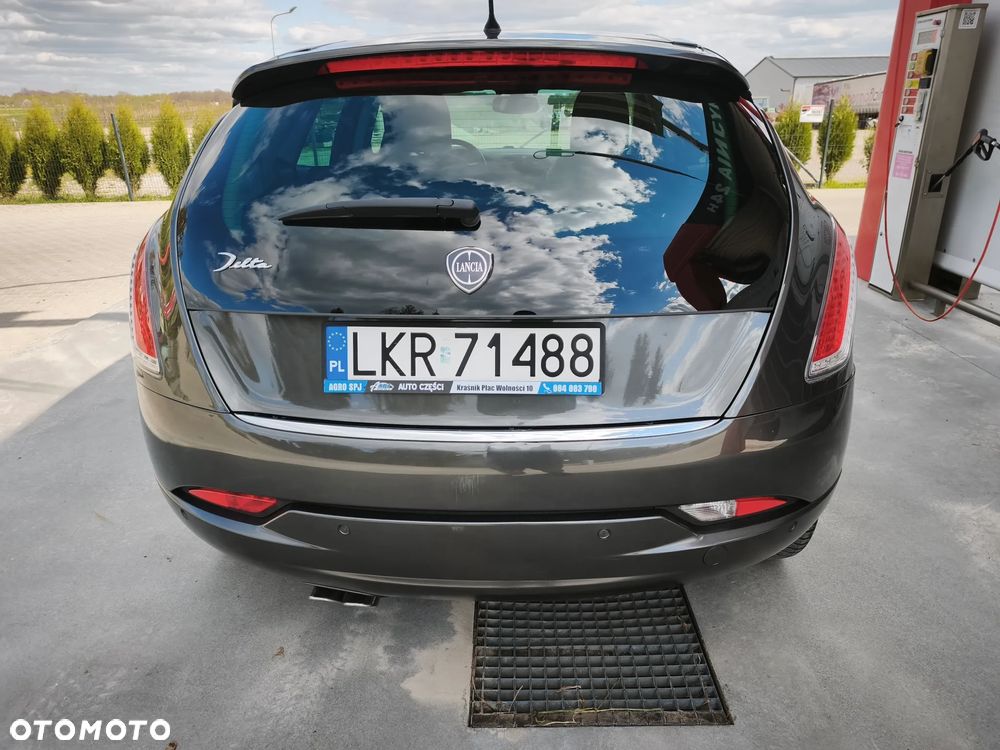 Lancia Delta - 5