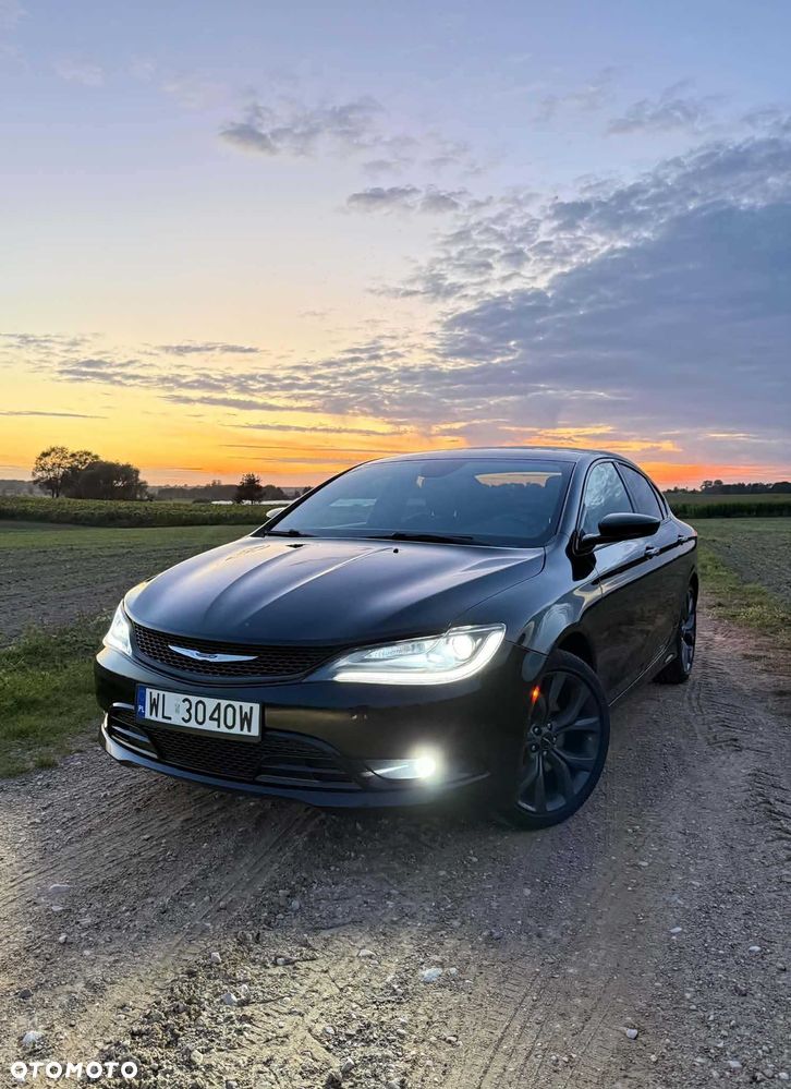 Chrysler 200 - 1