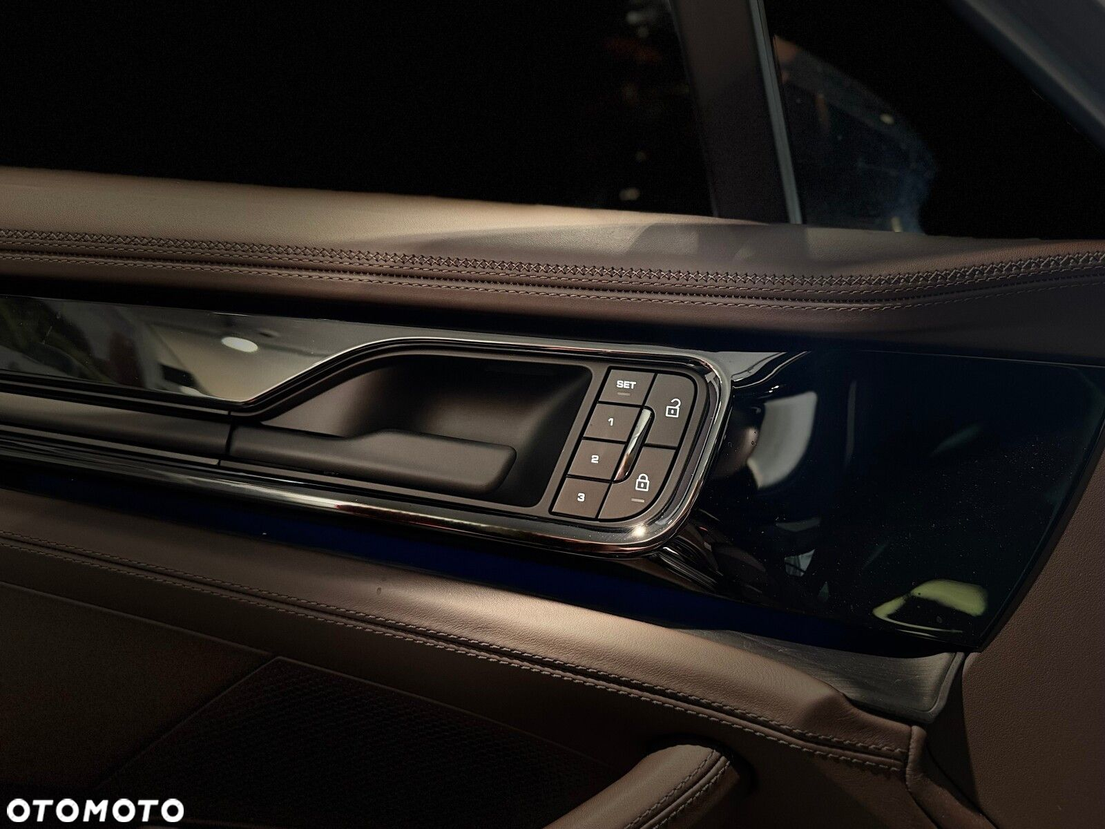 Porsche Panamera - 28