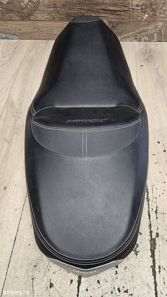 Siedzenie Yamaha X-MAX 300  X-MAX 250  B74-F4730-00 - 4
