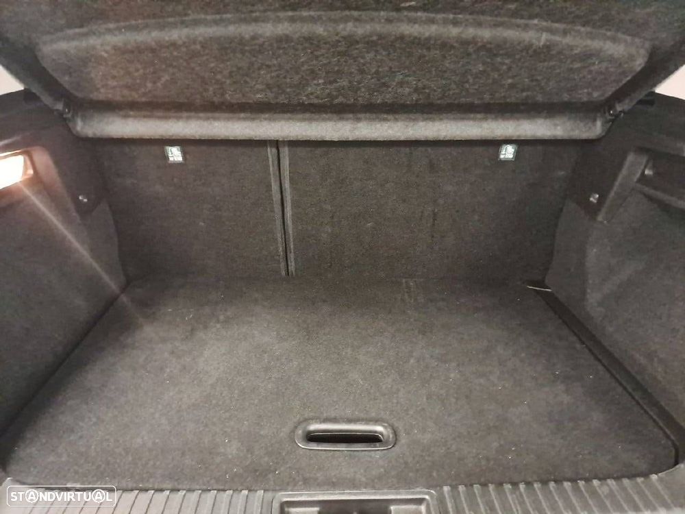 Renault Captur 1.3 TCe Exclusive EDC - 6