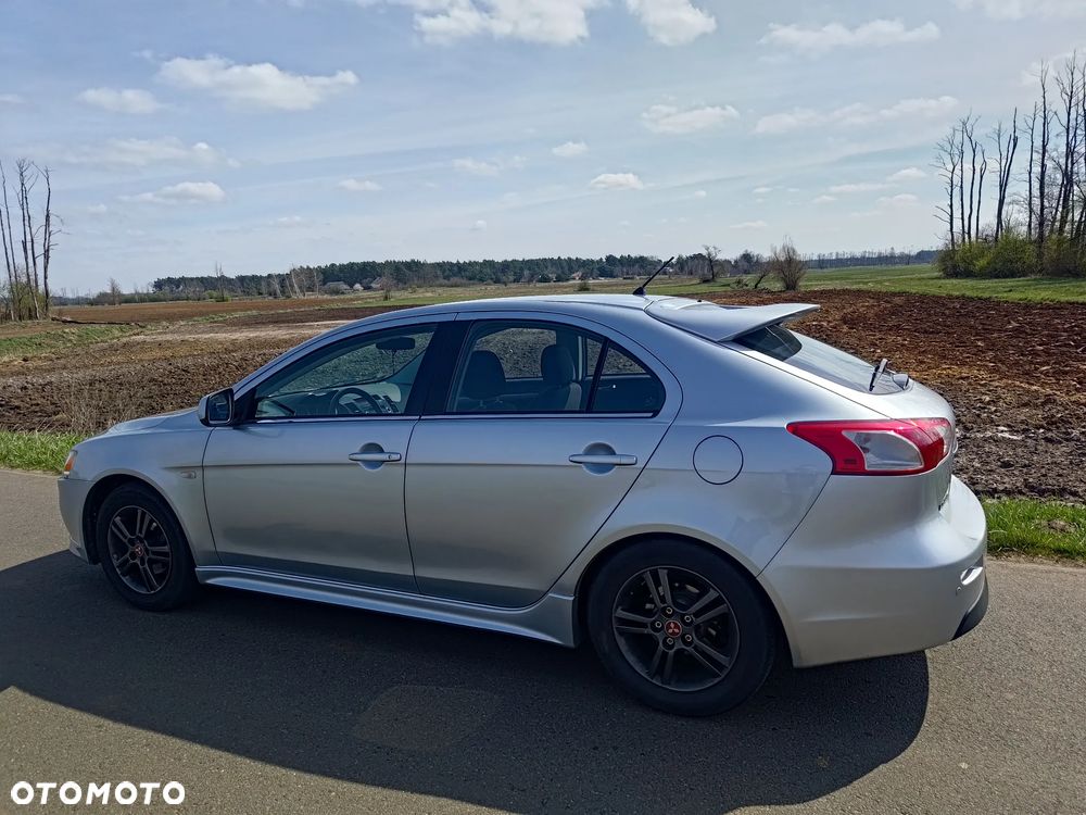 Mitsubishi Lancer 1.8 Invite LPG - 2