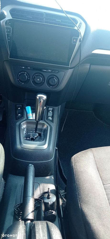 Peugeot 301 1.6 VTi Allure - 4