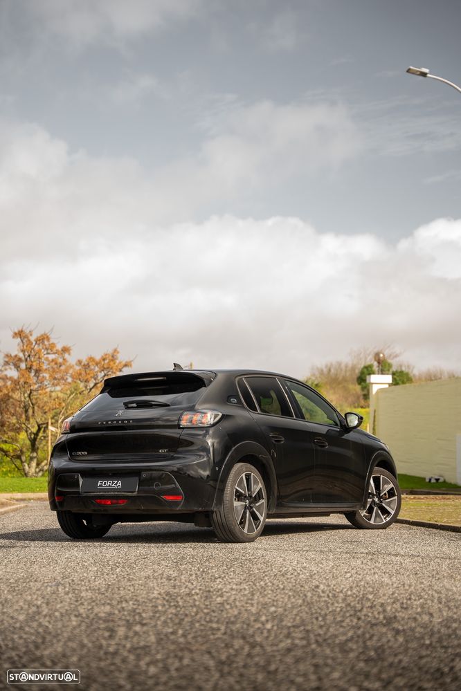 Peugeot e-208 GT - 6