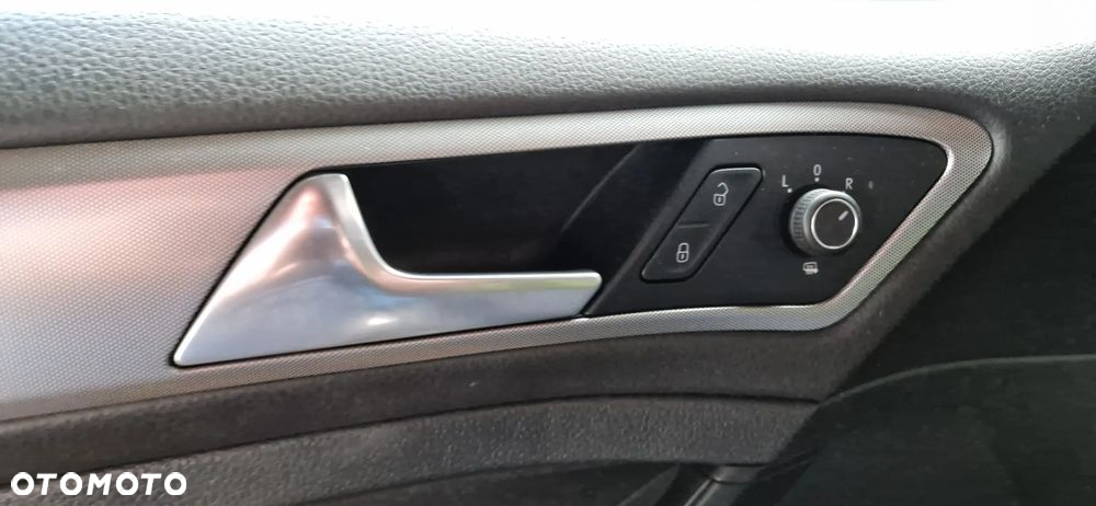 Volkswagen Golf VII 1.0 TSI BMT Trendline - 8