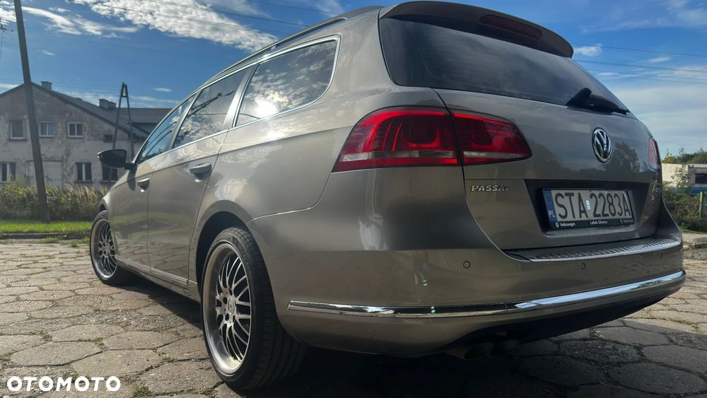 Volkswagen Passat 2.0 TDI Comfortline DSG - 8
