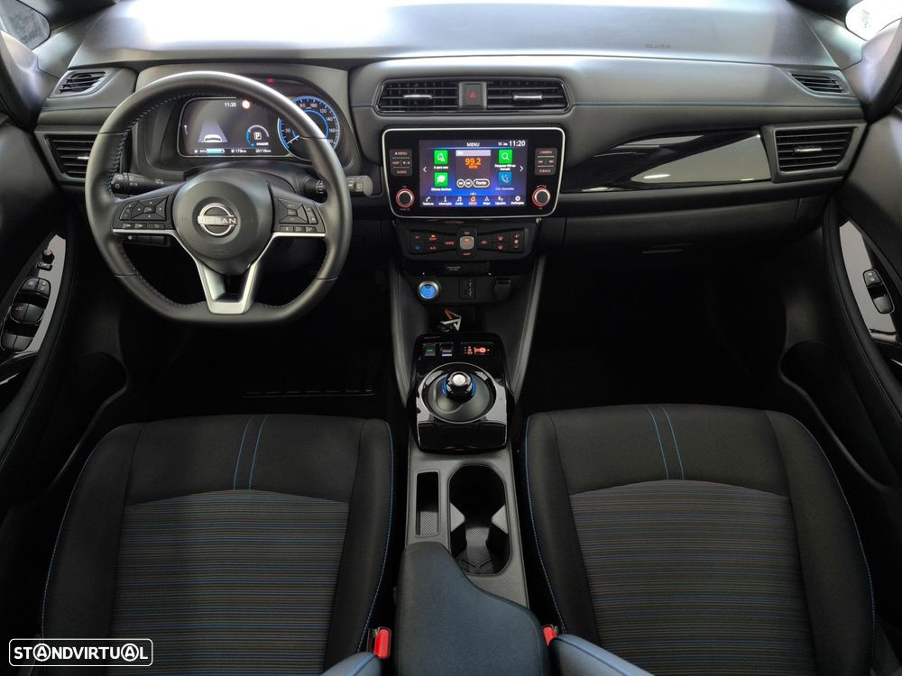 Nissan Leaf N-Connecta - 10