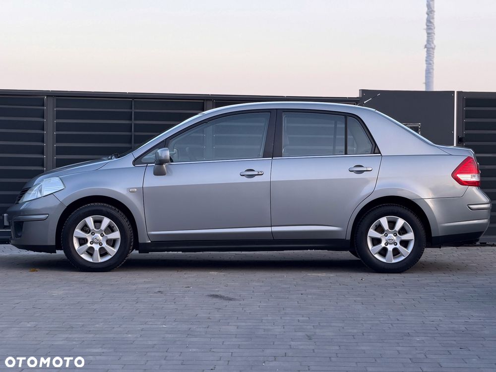 Nissan Tiida 1.8 Tekna - 3