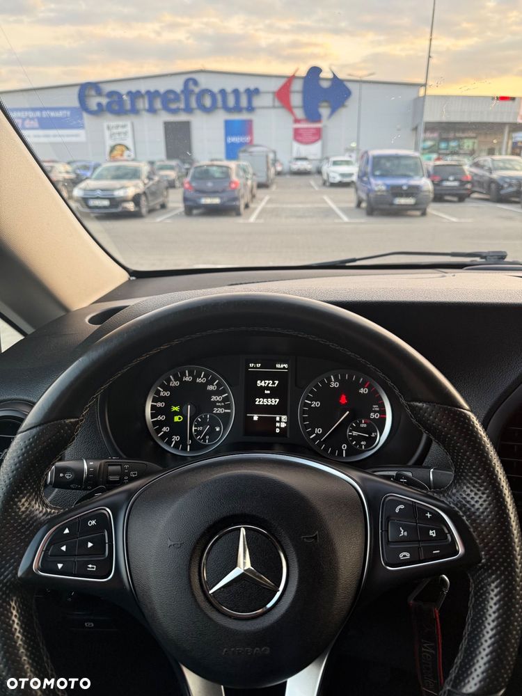 Mercedes-Benz Vito CDI Tourer Base 447.701 - 17
