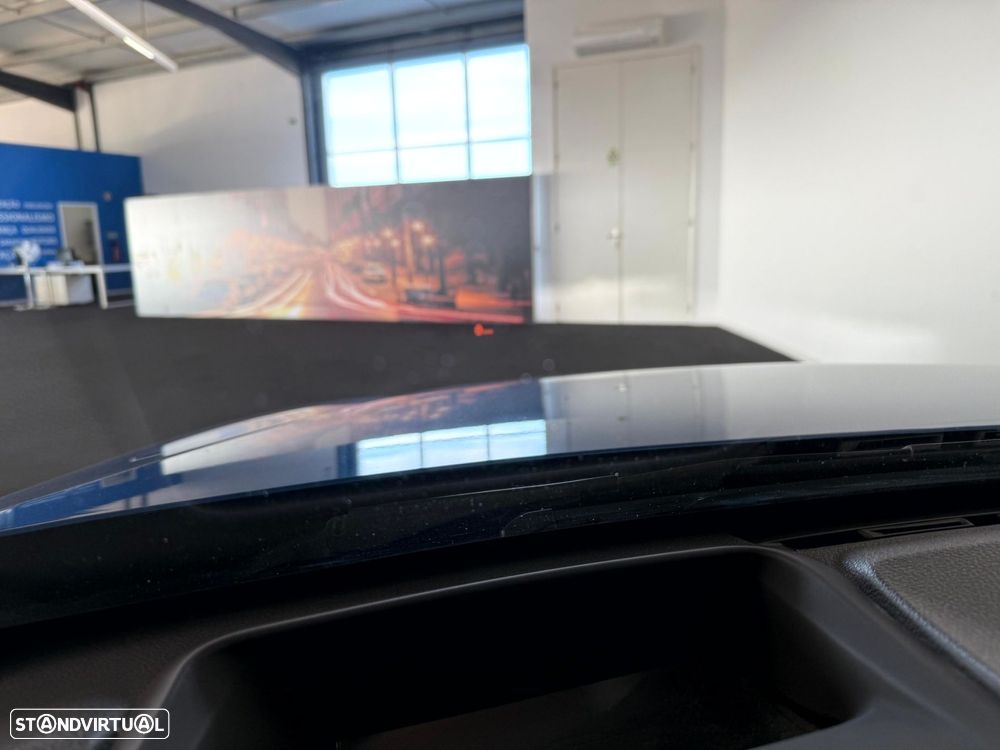 BMW 330 e iPerformance Pack M - 19