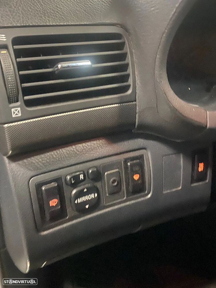 Toyota Avensis SW 2.2 D-4D - 14