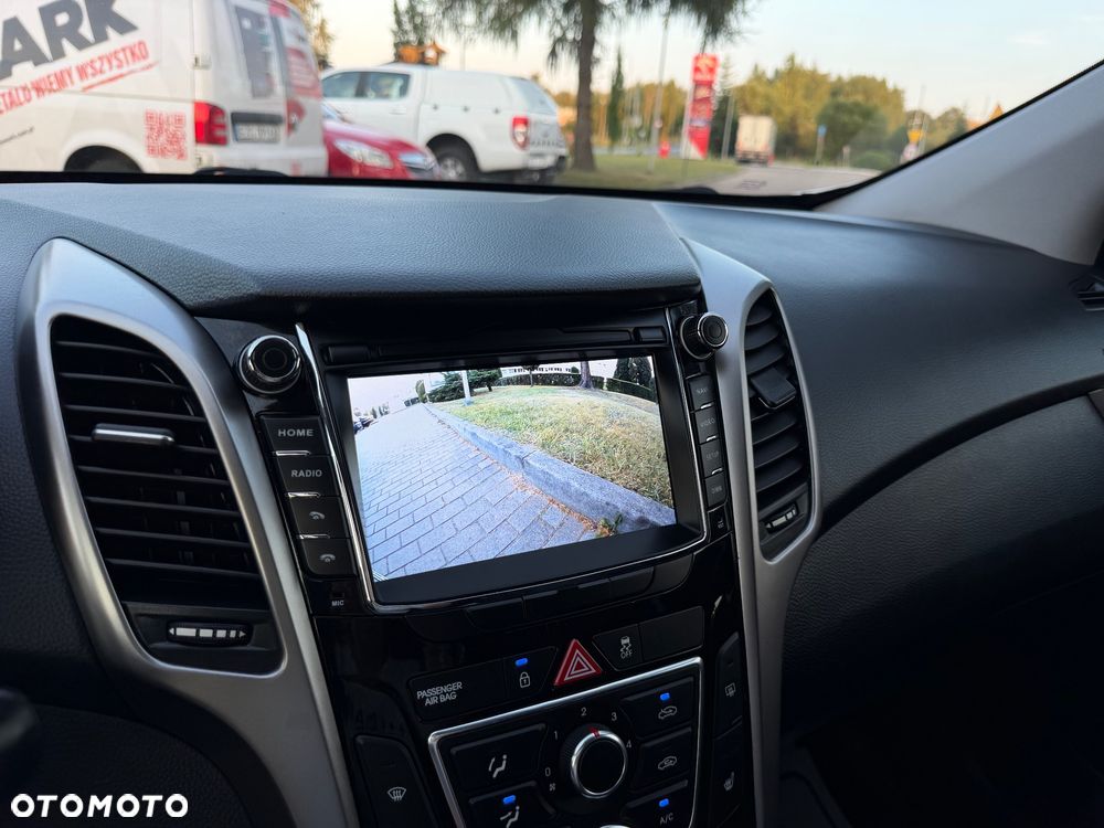 Hyundai i30 1.4 Fifa World Cup Edition - 9