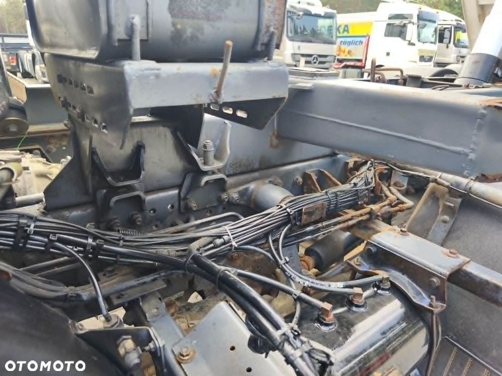 DAF 85.410 8x4 hydroburta Euro 5 Manual resory I własciciel Salon Polska 4 ośka - 29