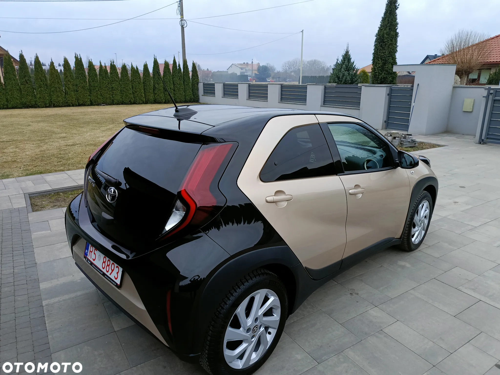 Toyota Aygo X 1.0 VVT-i Color Edition X-shift - 11
