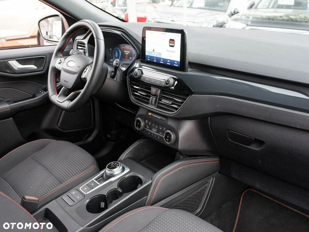 Ford Kuga - 31
