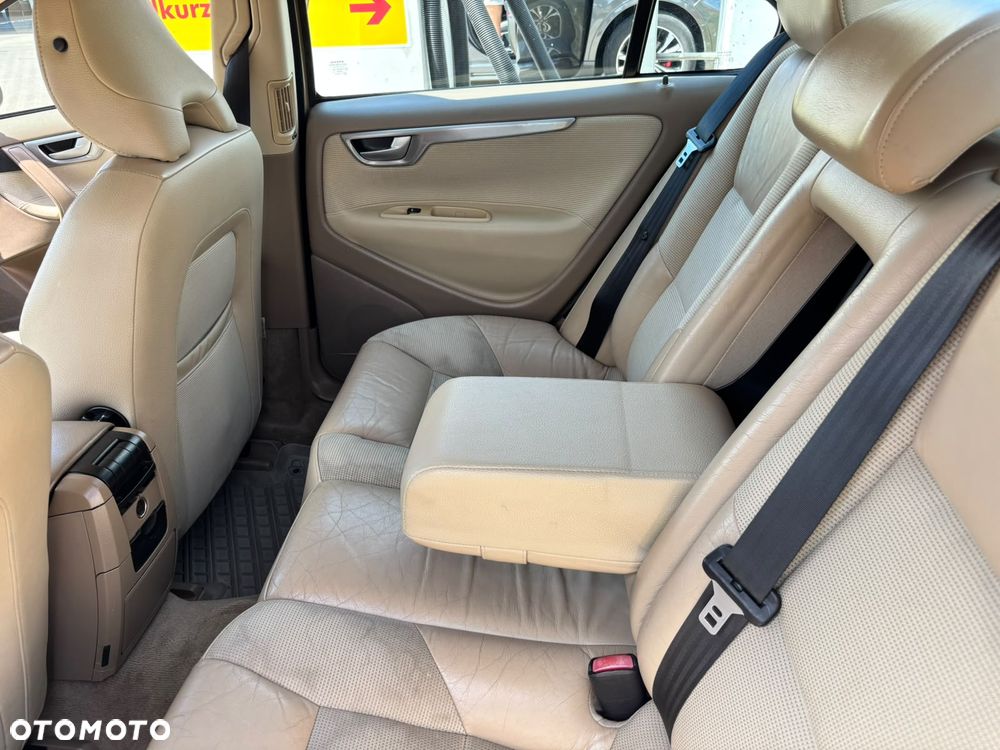 Volvo S60 2.4D5 Momentum - 18