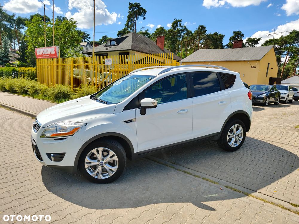 Ford Kuga 2.0 TDCi 2x4 Titanium - 3