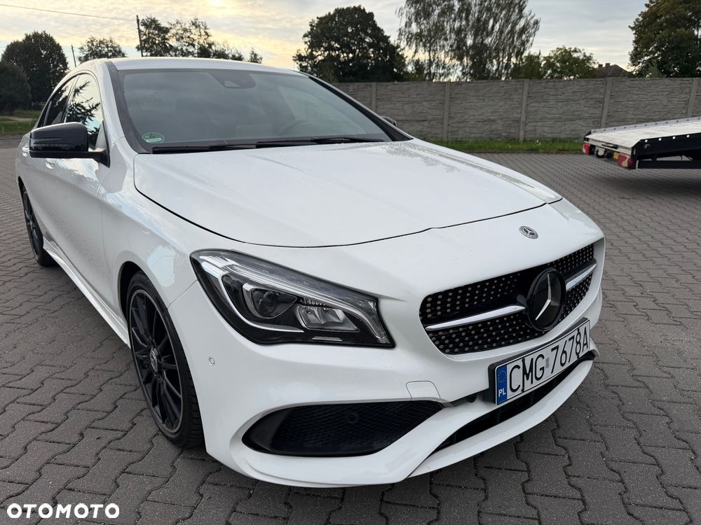 Mercedes-Benz CLA 200 7G-DCT AMG Line - 3