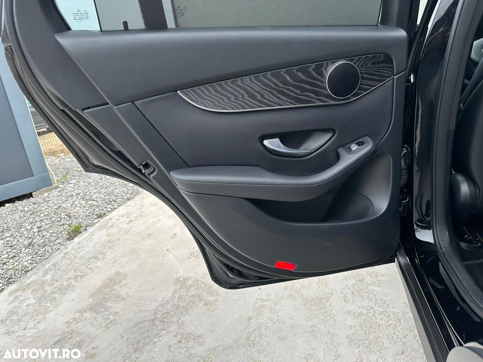 Mercedes-Benz GLC 250 d 4Matic 9G-TRONIC Exclusive - 26