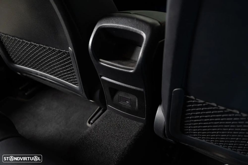Mercedes-Benz A 250 e AMG Line - 41