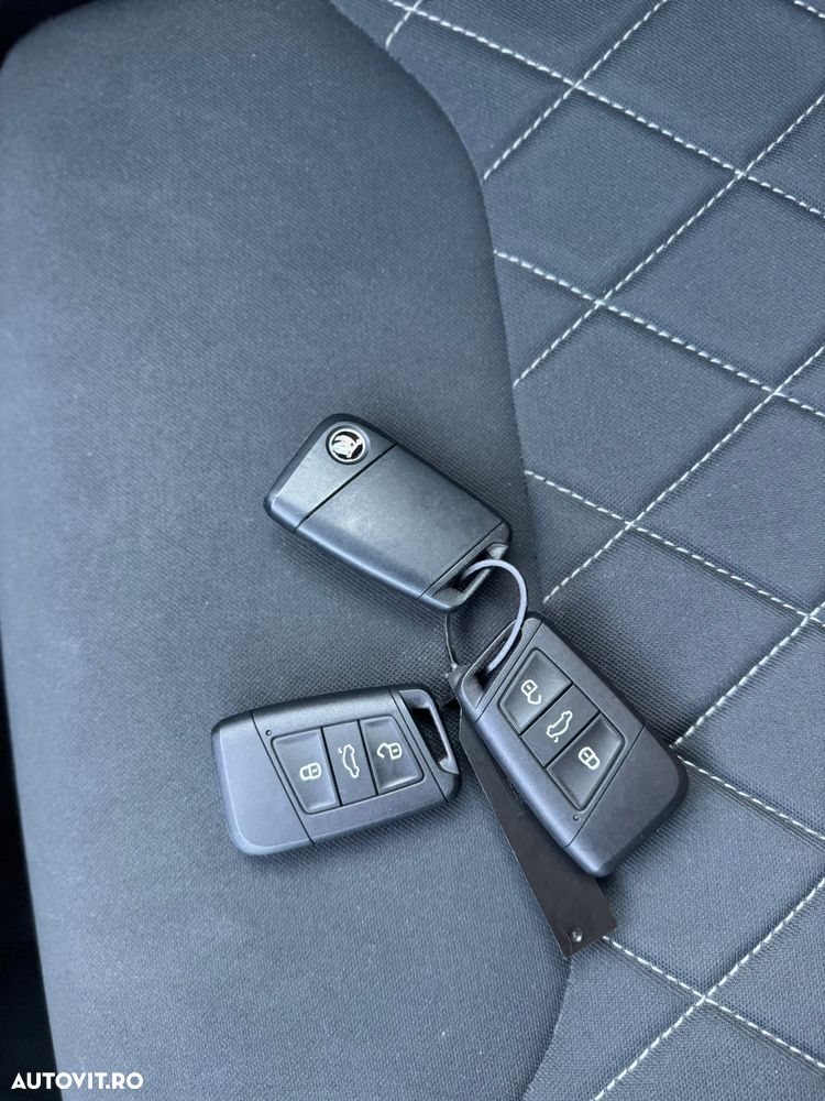 Skoda Karoq 2.0 TDI SCR 4x4 DSG Sportline - 27