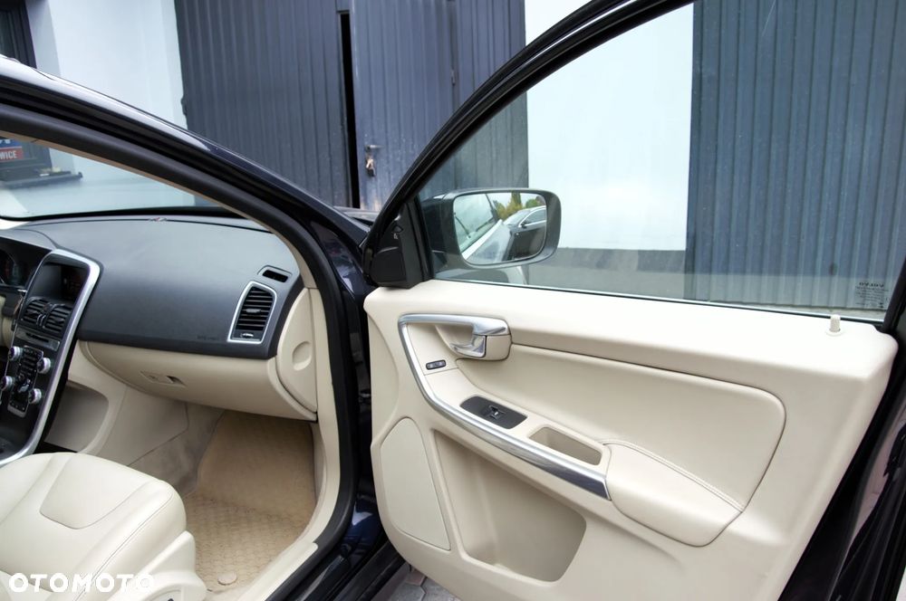 Volvo XC 60 B4 B Inscription - 13