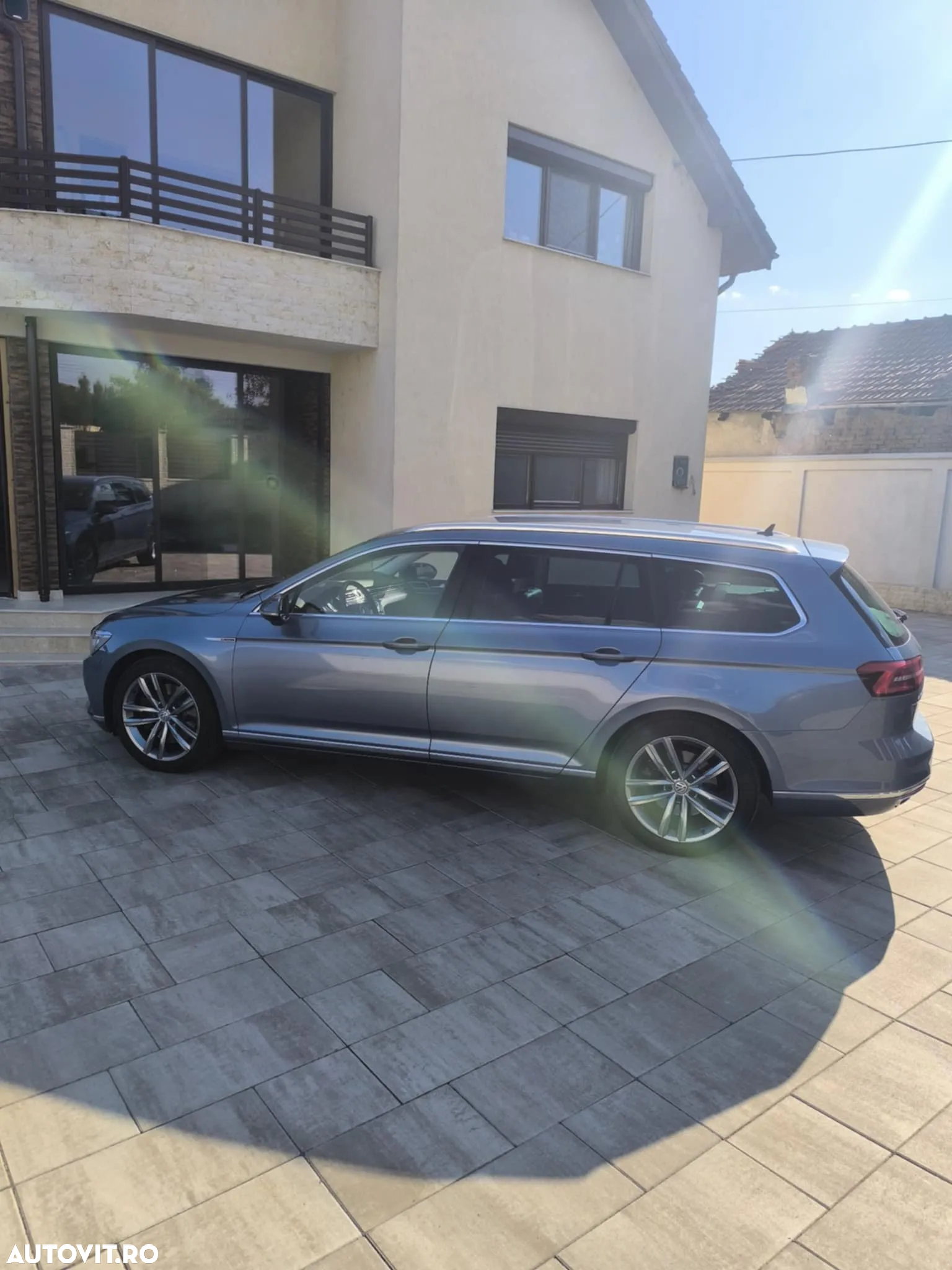 Volkswagen Passat Variant 2.0 BiTDI 4Mot DSG Highline - 2