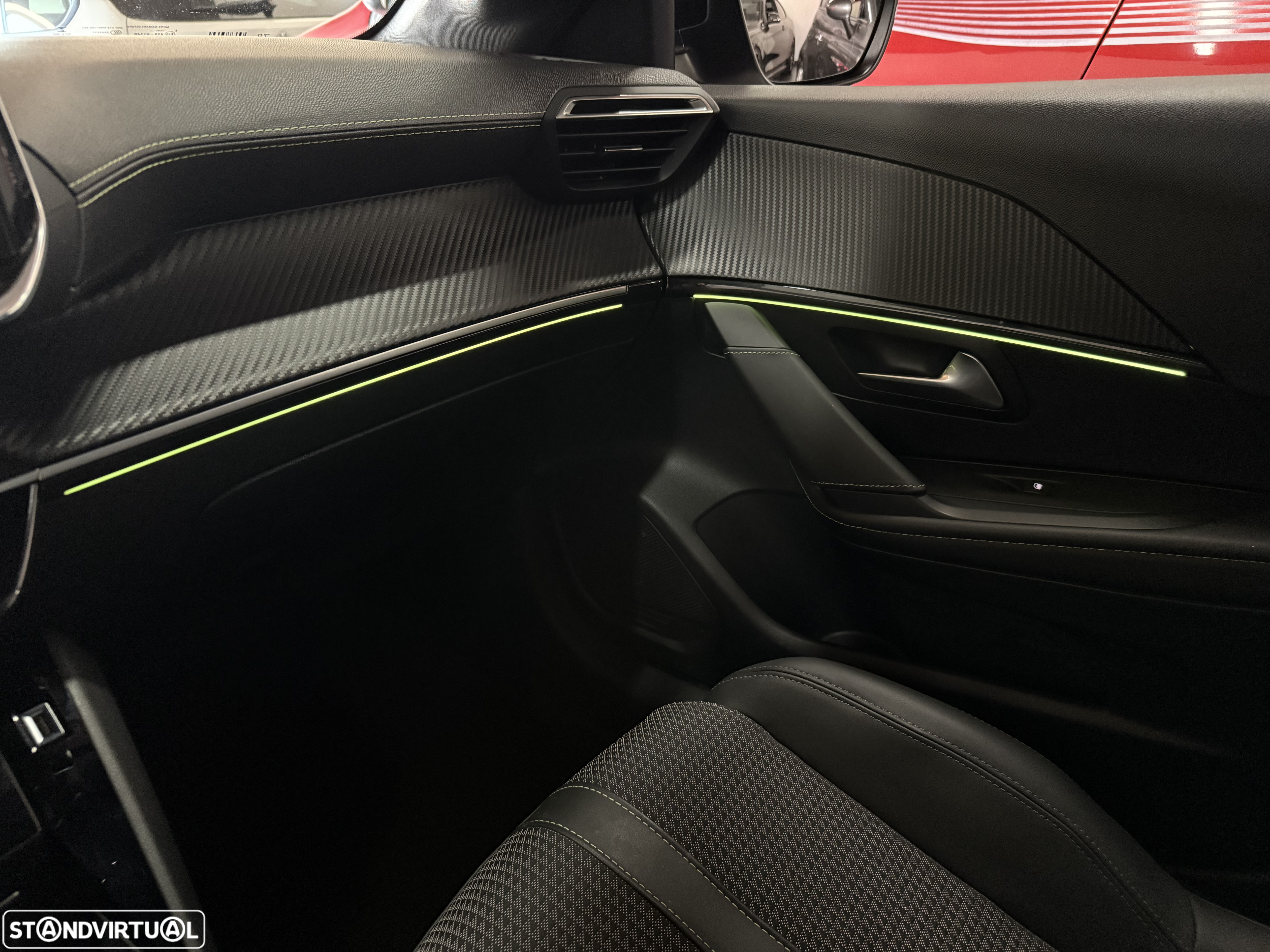 Peugeot 208 1.2 PureTech GT - 27