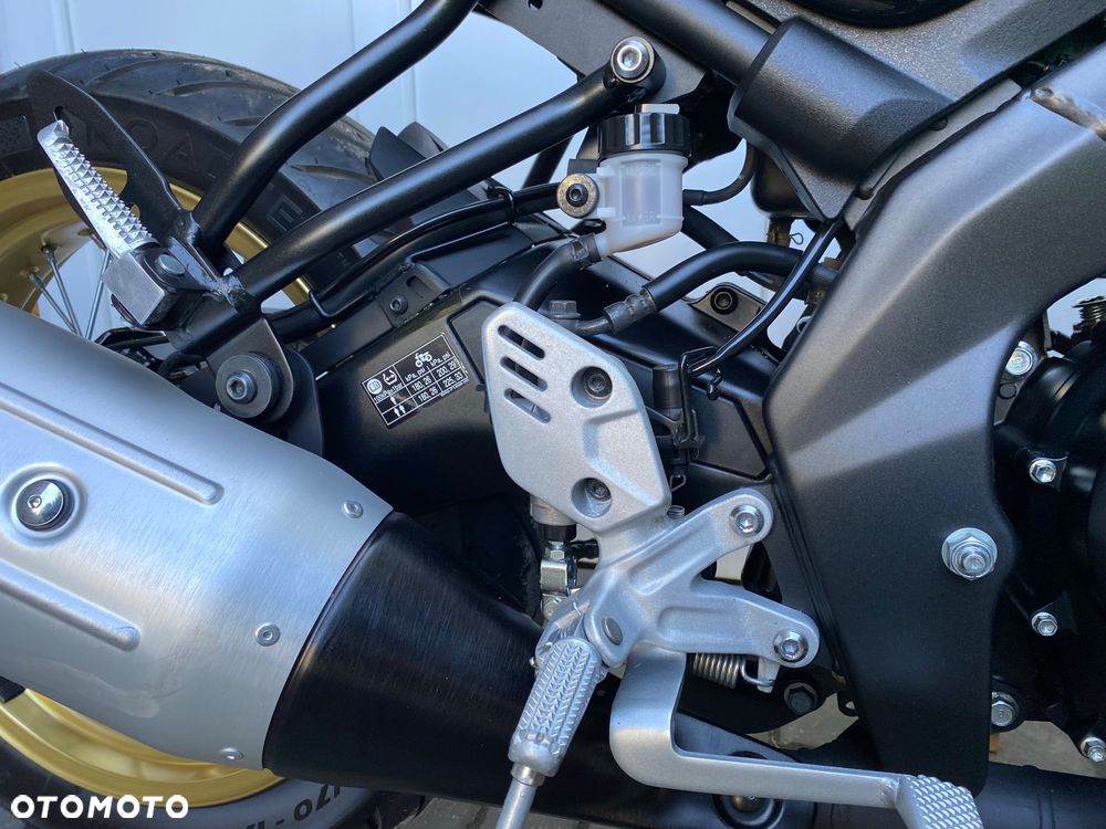 Yamaha XSR - 20