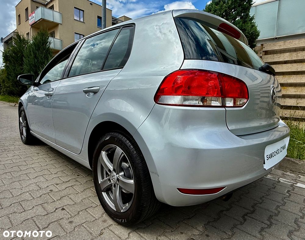 Volkswagen Golf 1.6 TDI DPF Trendline - 11