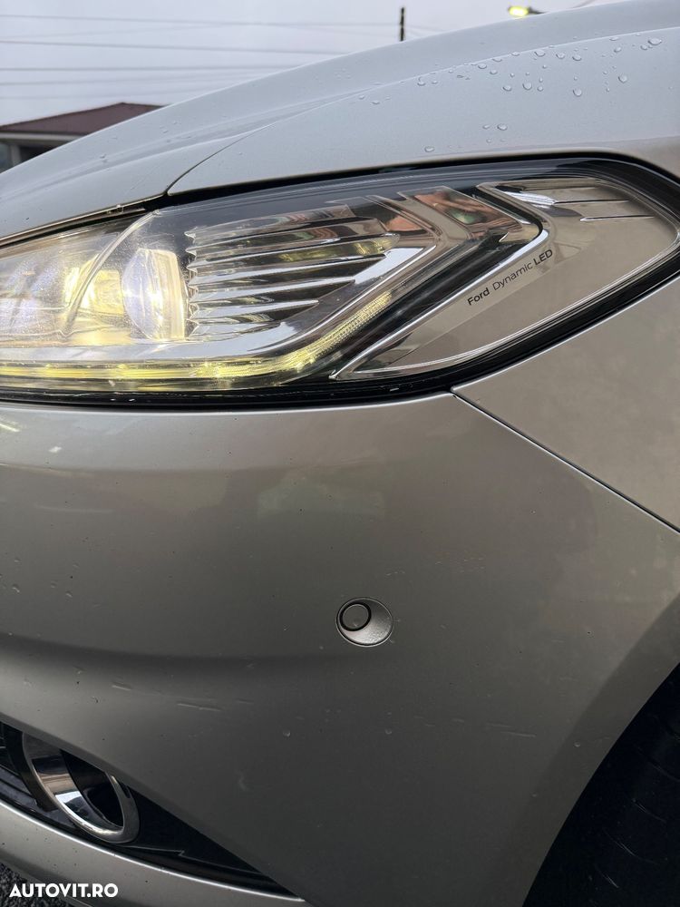 Ford Mondeo 2.0 TDCi Powershift Titanium - 11