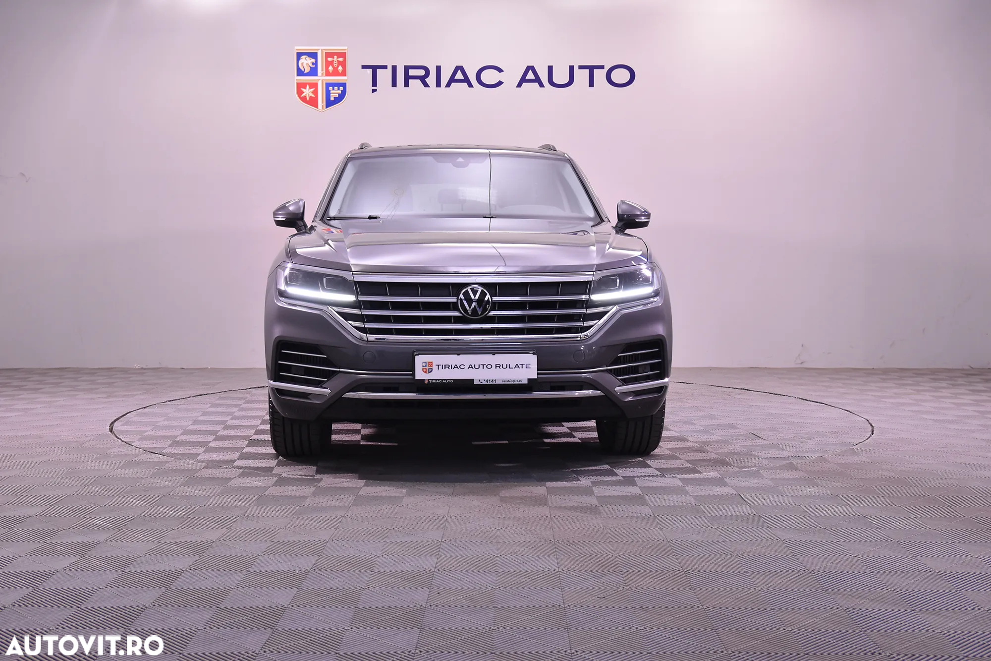 Volkswagen Touareg - 8