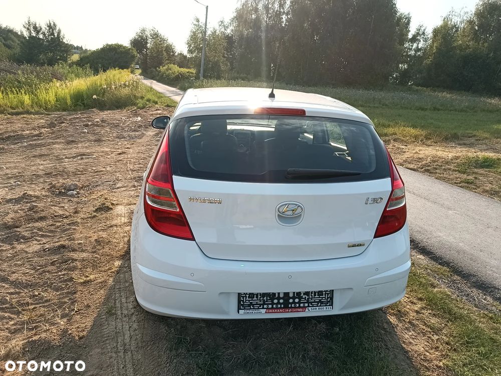 Hyundai i30 2.0 Premium - 9
