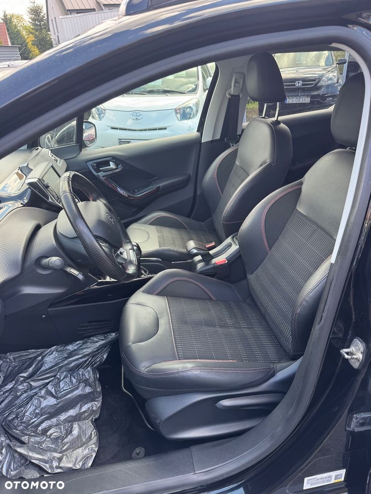 Peugeot 2008 PureTech 110 Stop&Start GT-Line Edition - 28
