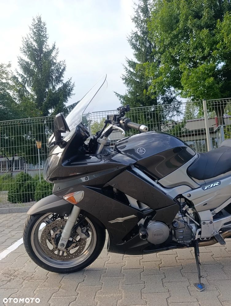 Yamaha FJR - 7