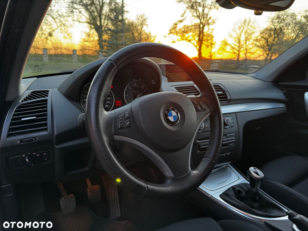 BMW Seria 1 120d - 5