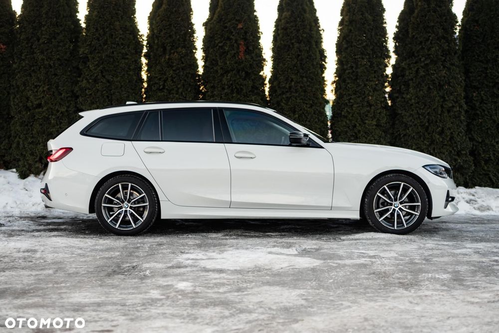 BMW Seria 3 320d Luxury Line - 9