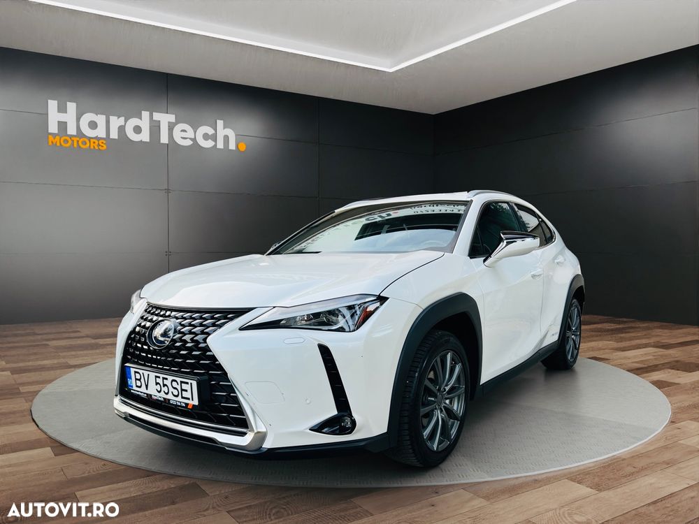 Lexus UX 250h FWD Executive - 3