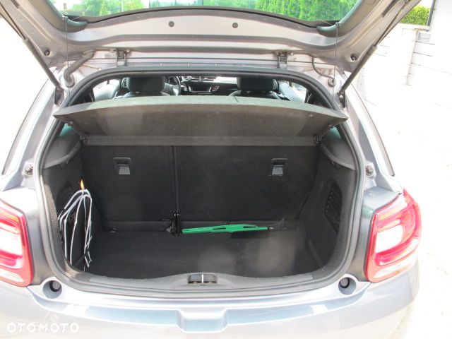 Citroën DS3 e-HDi 90 FAP SoChic - 8