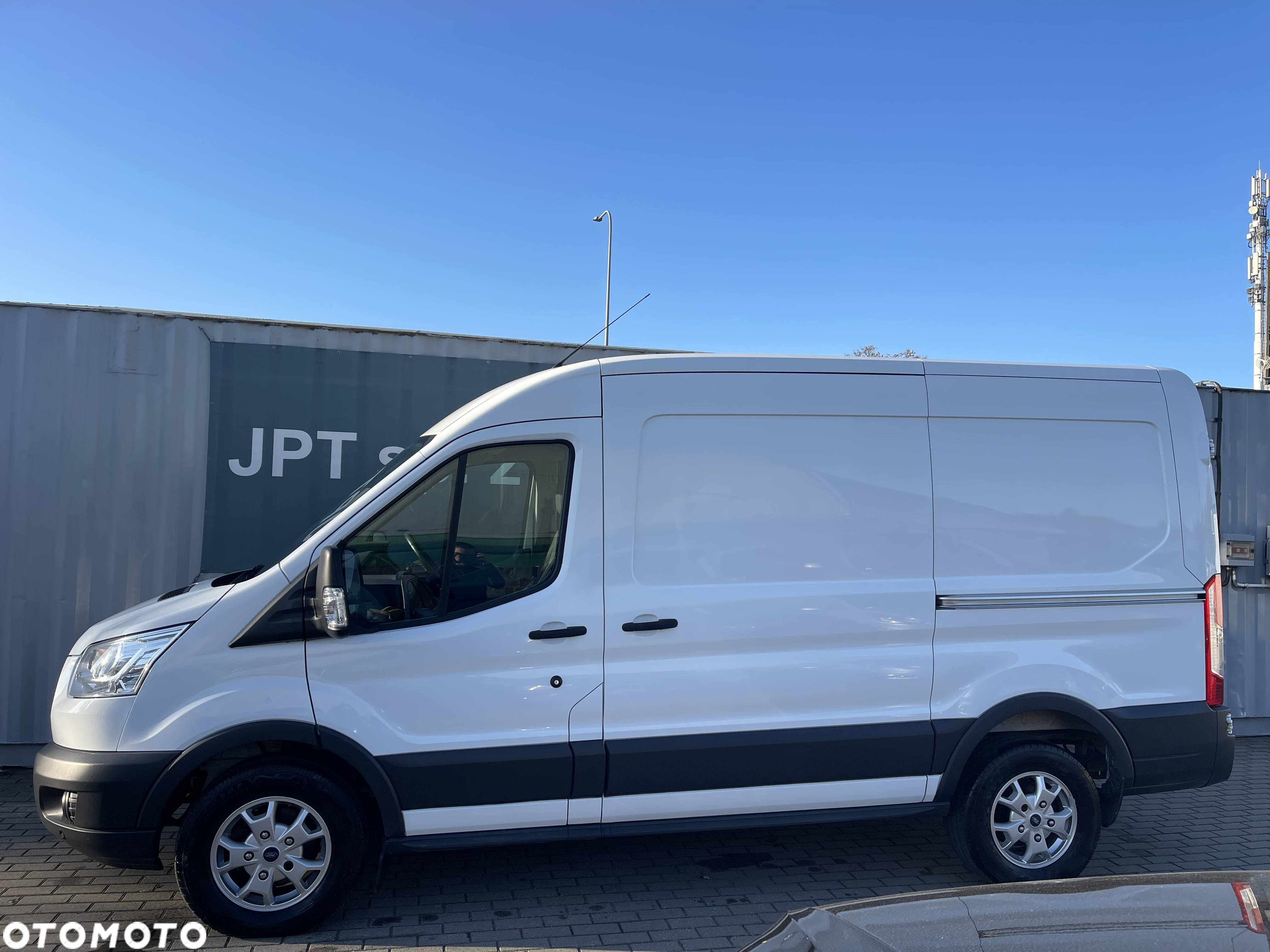 Ford Transit 350 L2H2 4x4 5-drzwi WEBASTO Kamera - 4