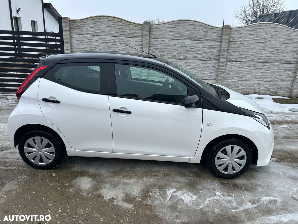 Toyota Aygo 1.0 VVY-I 5 usi X - 8