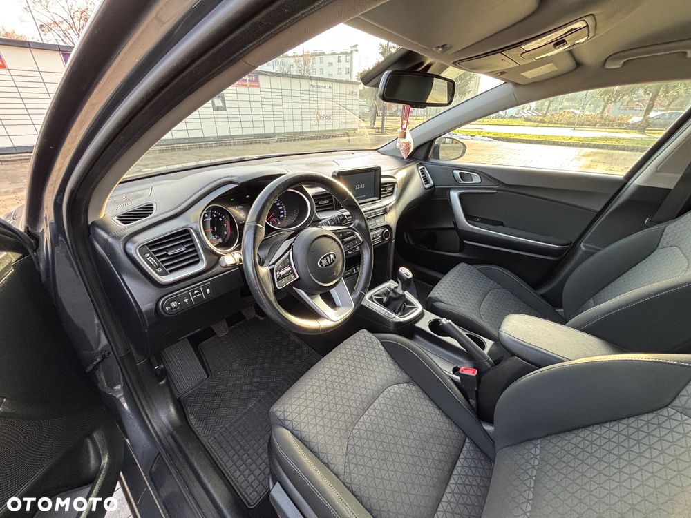 Kia Ceed 1.4 T-GDI M - 9