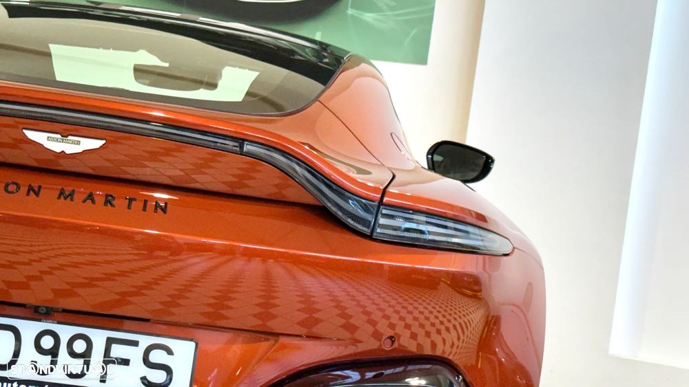 Aston Martin Vantage Coupe 4.0 Twin-Turbo V8 - 16