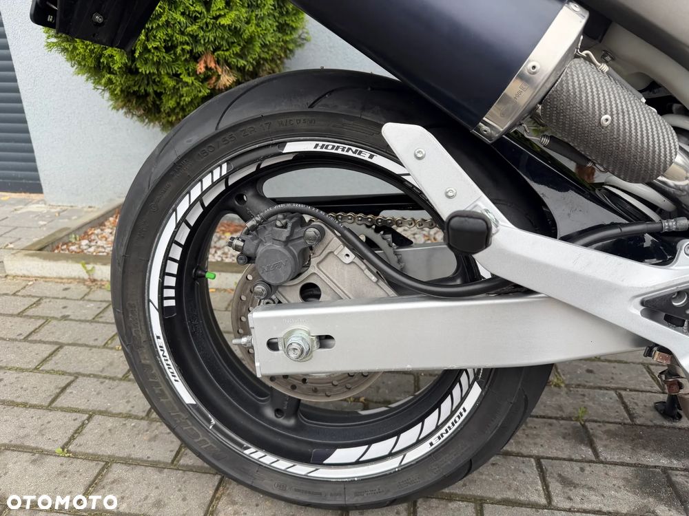 Honda Hornet - 19