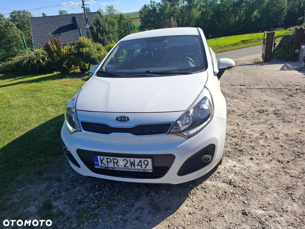 Kia Rio - 2