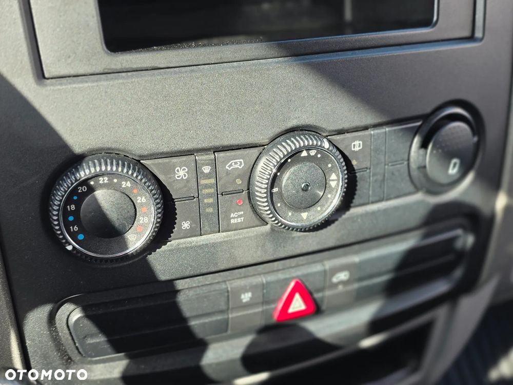 Mercedes-Benz Mercedes-Benz SPRINTER 515 CDi Autolaweta Holownik Pomoc Drogowa Na Bliźniaku Długi Najazd Auto Serwisowane z Polskiego Salonu Wyjątkowo ładny i Zadbany Samochód - 18