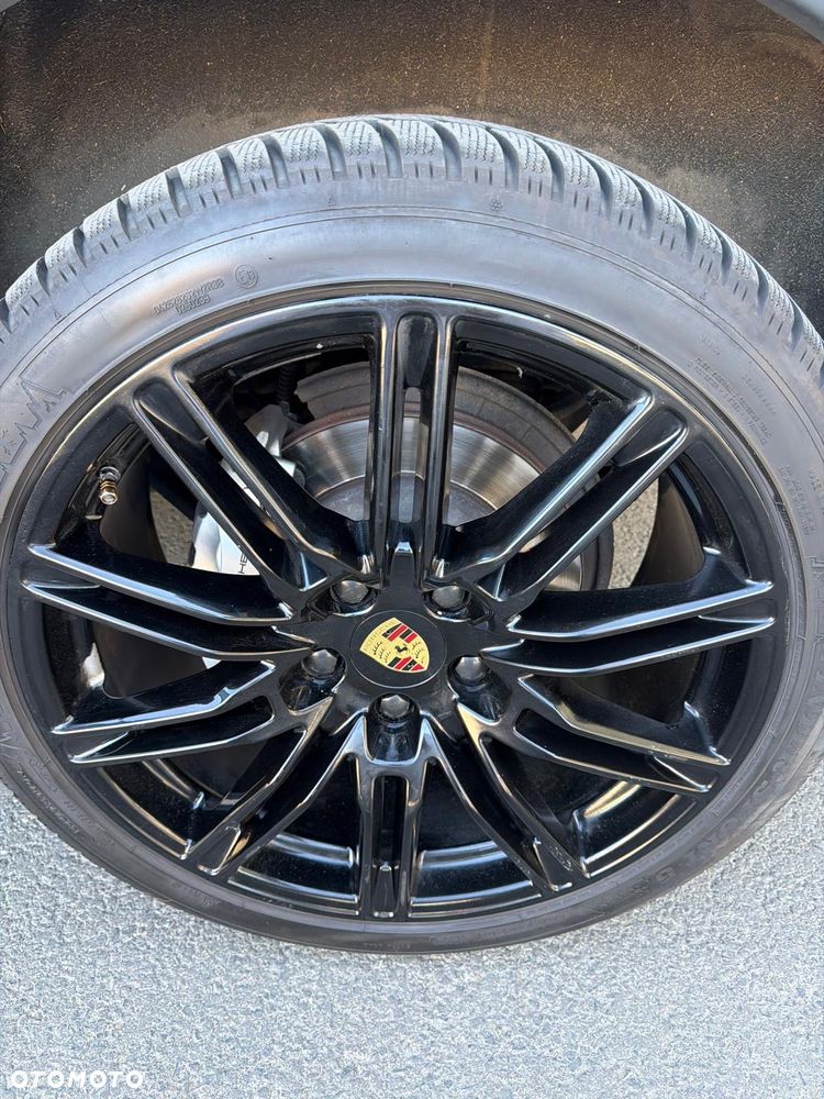 Porsche Cayenne - 36